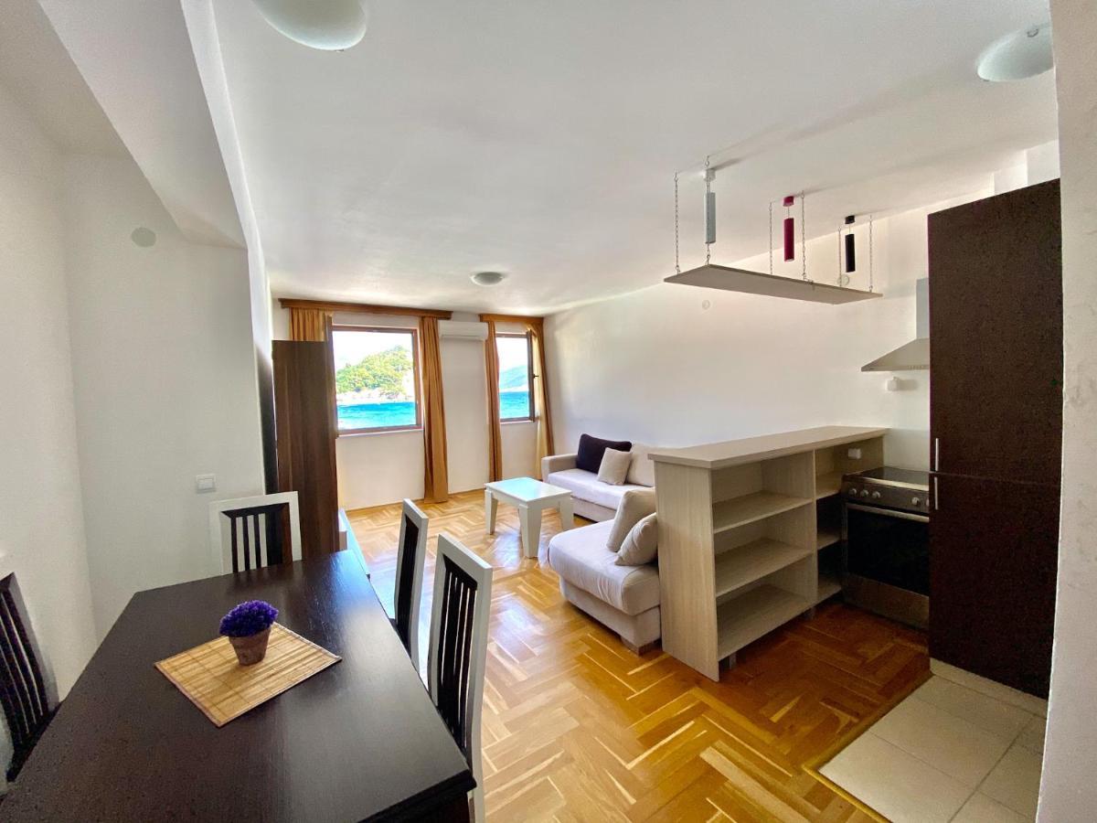 Apartments First Line Petrovac Exterior photo
