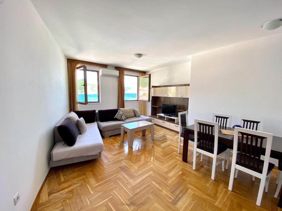 Apartments First Line Petrovac Exterior photo